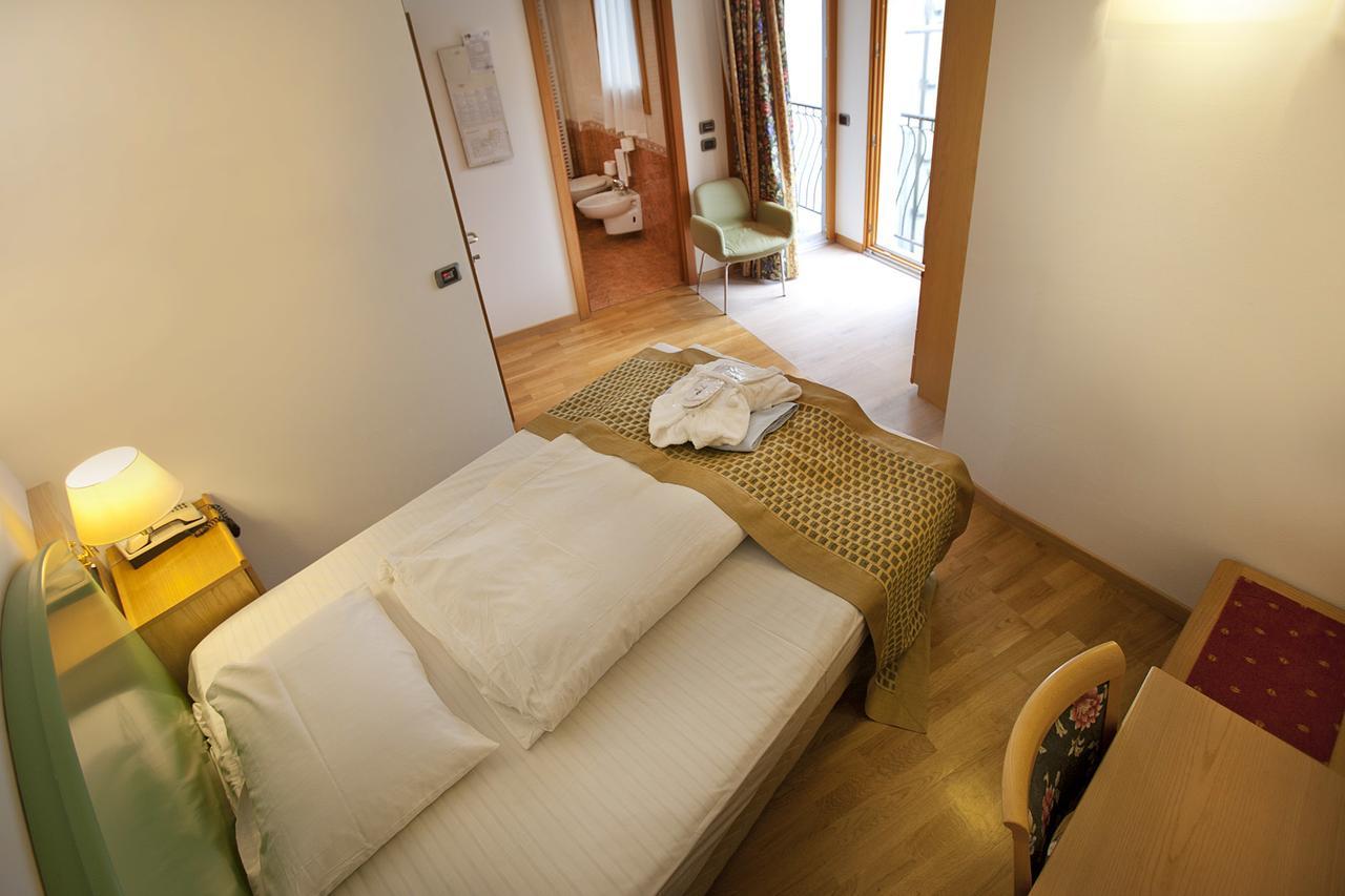 Venezia 4* Malcesine